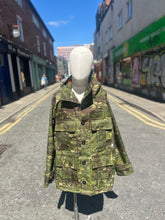Load image into Gallery viewer, Waterproof Camo Jacket