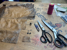 Load image into Gallery viewer, Green Cord Smock