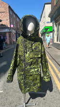 Load image into Gallery viewer, Tropicana Jacket
