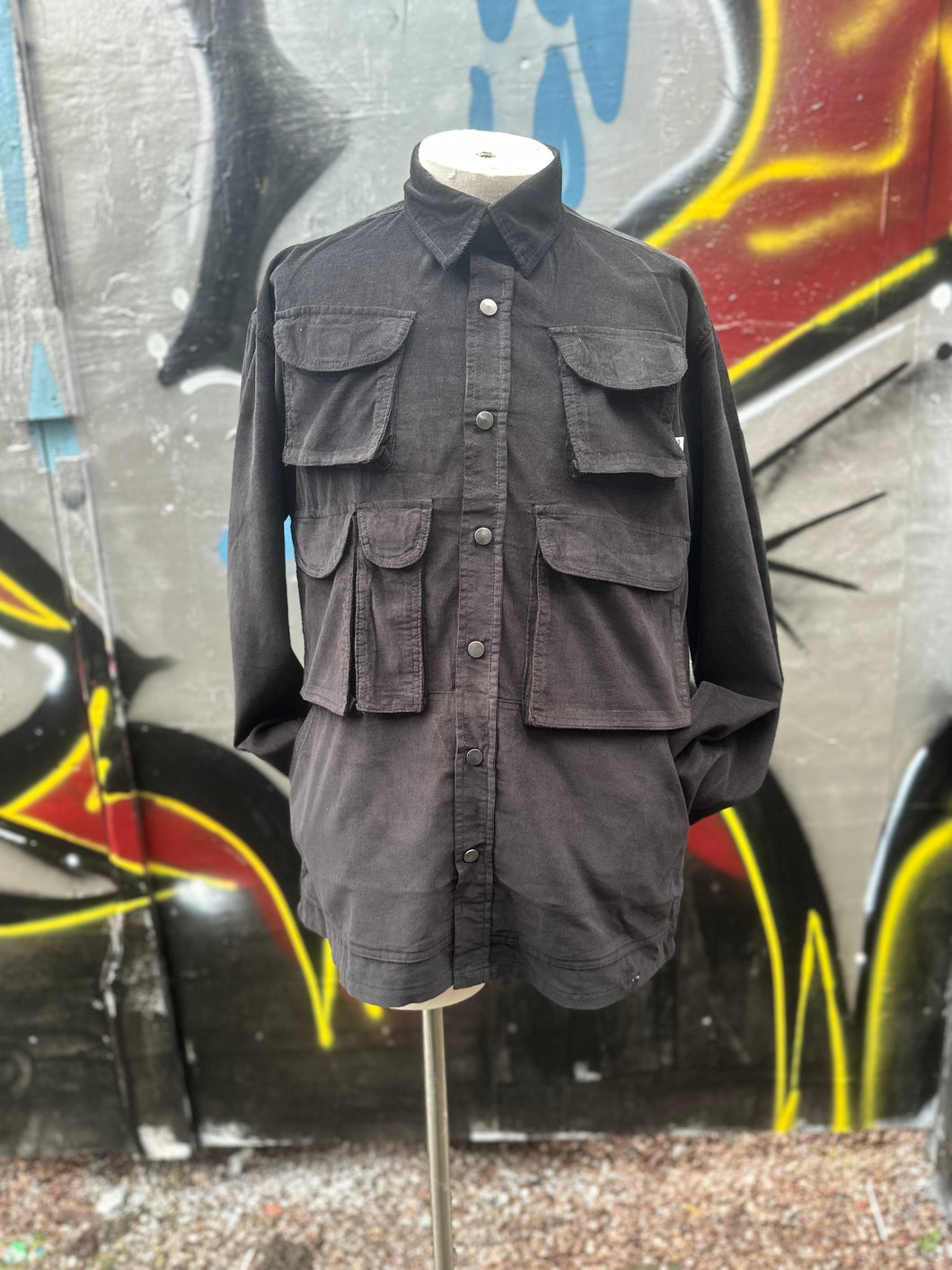 Corduroy Utility Over Shirt black