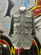 Load image into Gallery viewer, Corduroy Utility overshirt Olive
